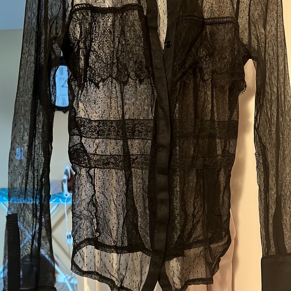 Sheer blouse - Picture 3 of 5